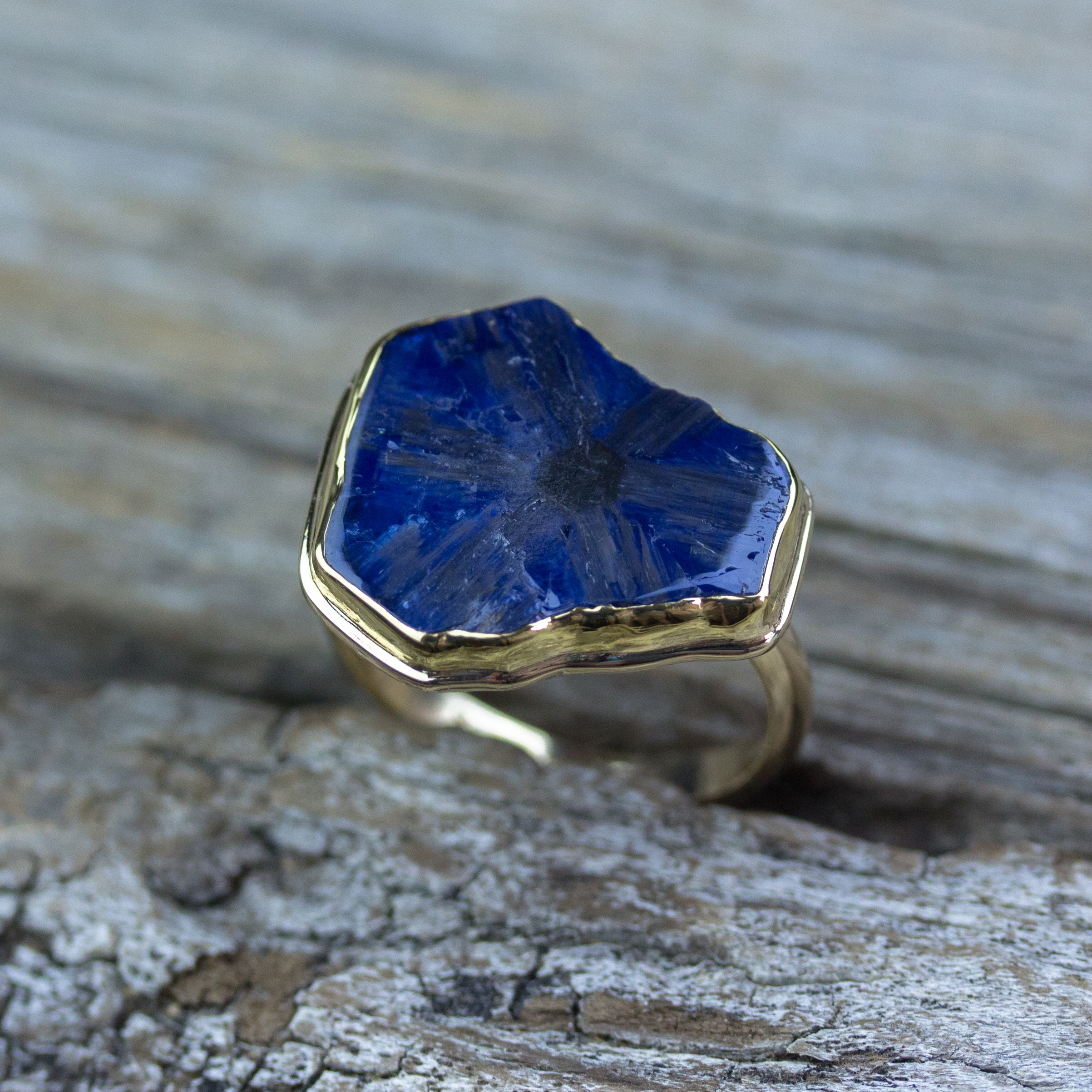 Trapiche Sapphire Ring in 18k Gold