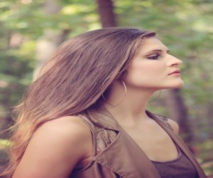 14K Gold Leaf Hoop Earrings 14K Gold Leaf Hoop Earrings