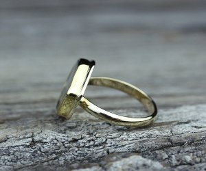 Emerald Slice Ring in 18K Gold Emerald Slice Ring in 18K Gold