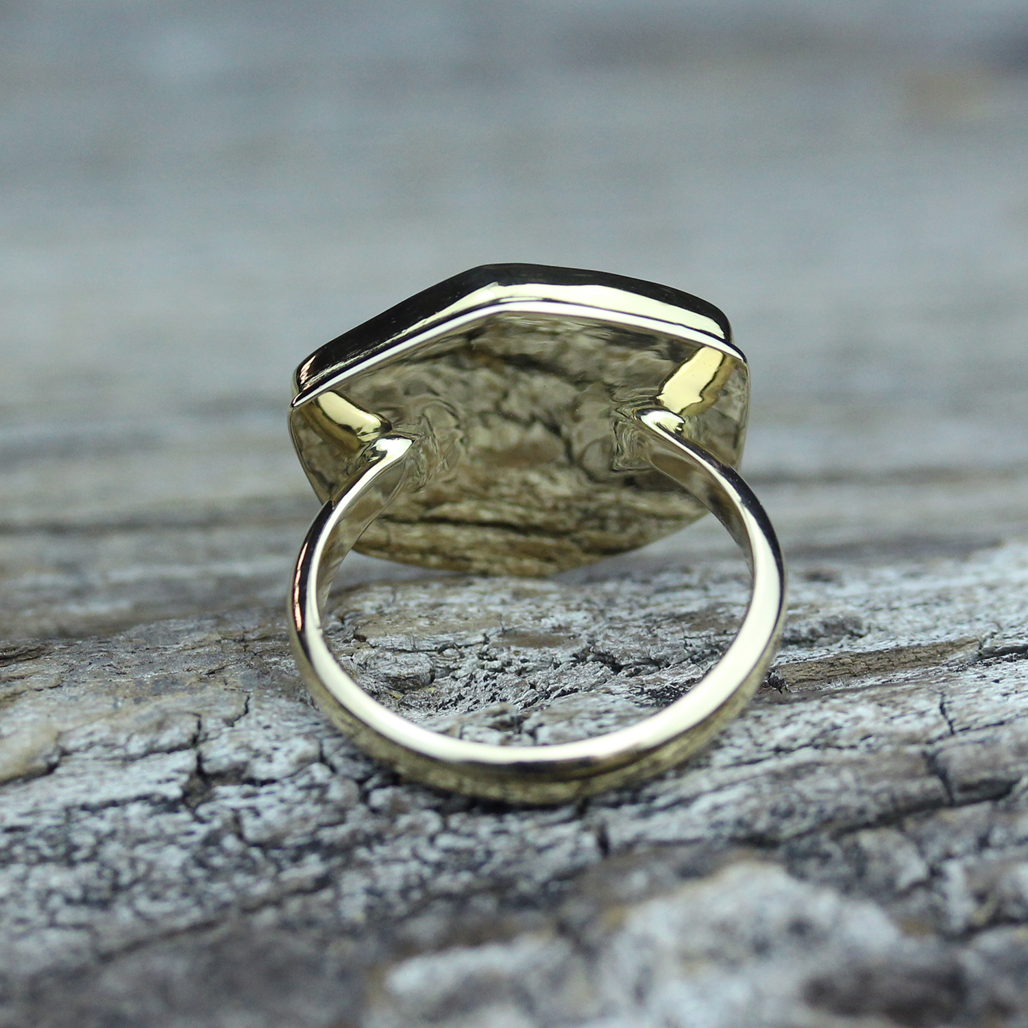 Emerald Slice Ring in 18K Gold