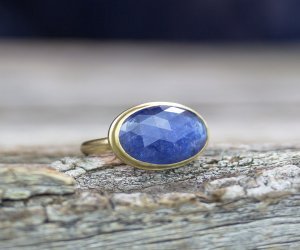 Tanzanite 18k Gold Statement Ring Tanzanite 18k Gold Statement Ring