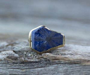 Trapiche Sapphire Ring in 18k Gold Trapiche Sapphire Ring in 18k Gold